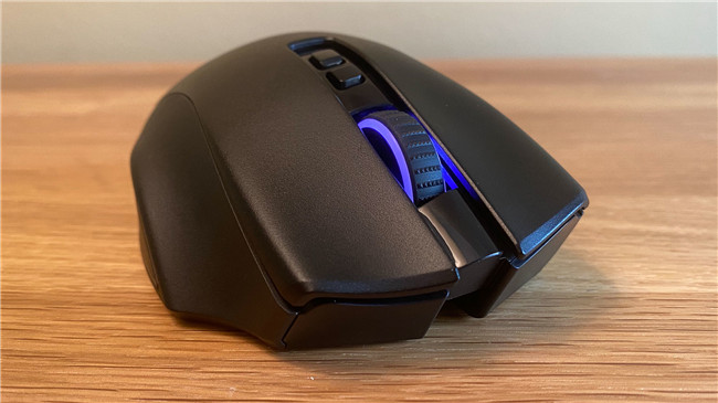 Razer Naga Pro无线游戏鼠标评测(5)