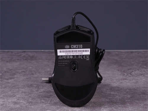 Cooler Master CM110 CM310电竞滑鼠开箱/千元内亲民价格、左右对称鼠身、环绕照明灯条(18)